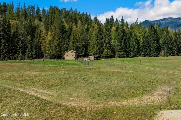 $325,000 | 2359 East Spring Creek Road, Clark Fork, ID 83811