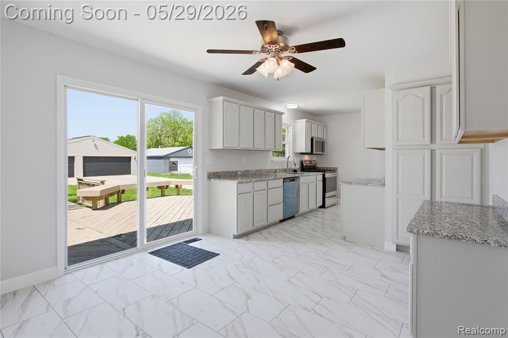 37257 Dundee Street Sterling Heights, MI 48310 - Photo 9 of 47