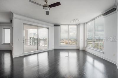 449 South 12th Street, Unit 2401 Tampa, FL 33602 - Photo 5 of 39