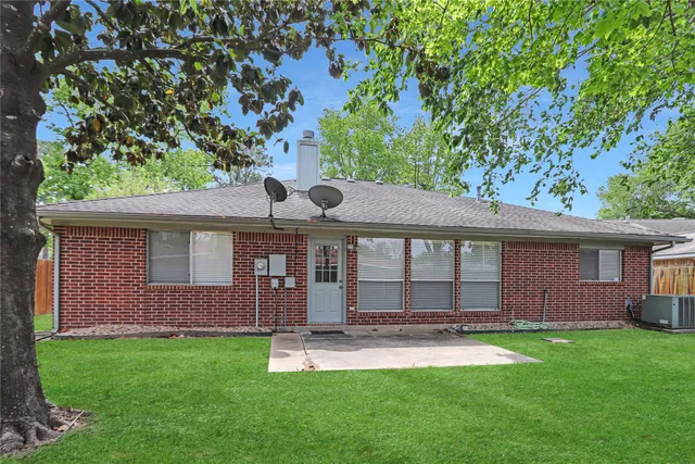 $2,100 | 3226 Mourning Dove Drive, Spring, TX 77388