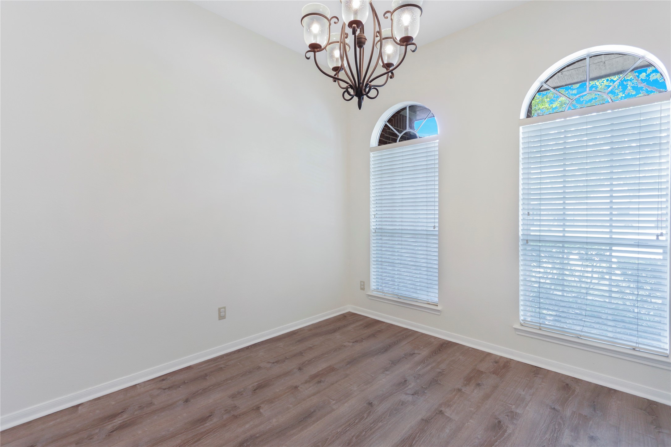3226 Mourning Dove Drive Spring, TX 77388 - Photo 7 of 17 a view of a livingroom with wooden floor