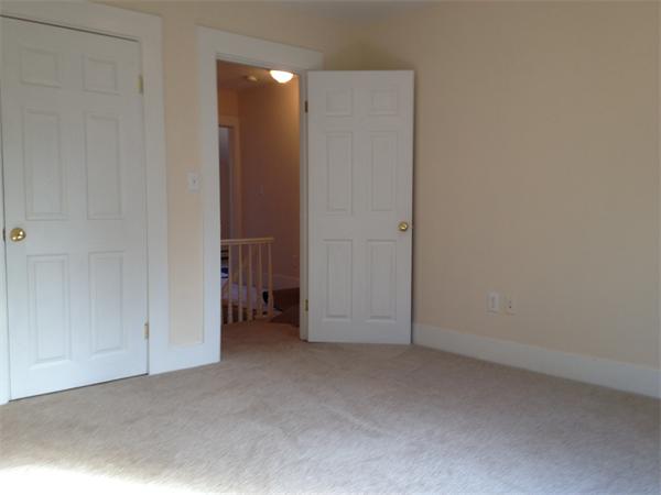 262 Chocolog Road Uxbridge, MA 01569 - Photo 13 of 27 Gallery Image 13