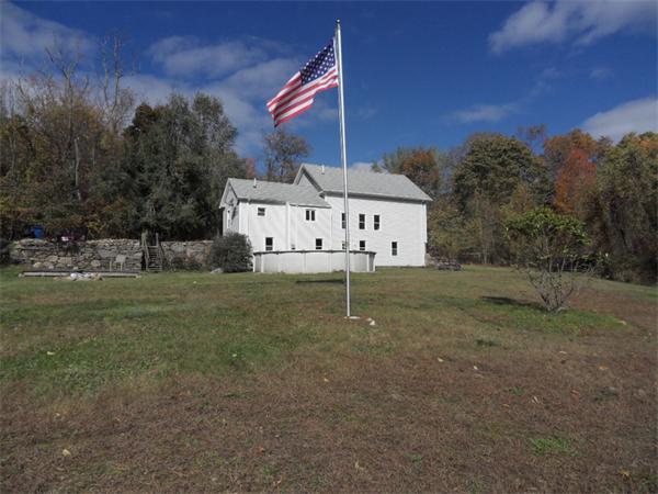 262 Chocolog Road Uxbridge, MA 01569 - Photo 4 of 27 Gallery Image 4
