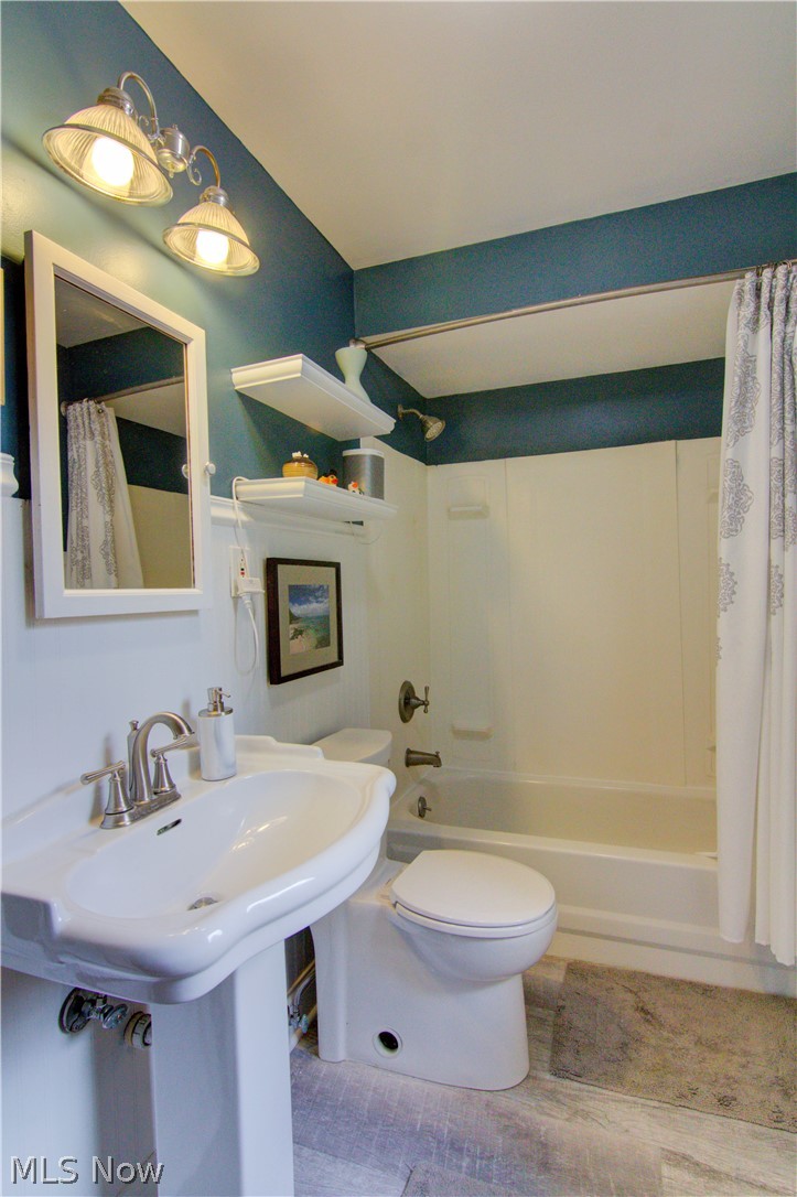 1687 Crest Road Cleveland Heights, OH 44121 - Photo 27 of 35