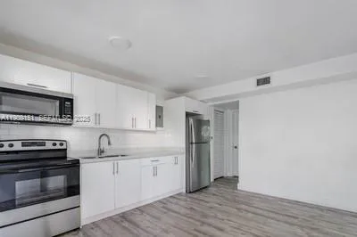 $1,999 | 1630 Northwest 18th Street, Unit 1, Miami, FL 33125