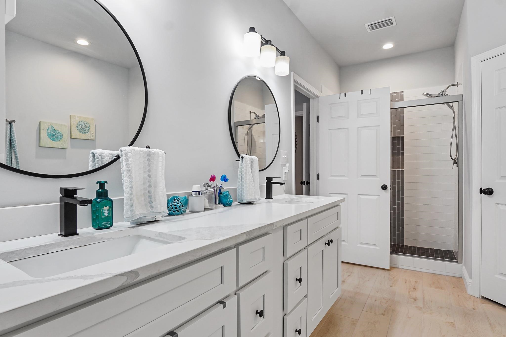 1124 Pink Poppy Lane Foley, AL 36535 - Photo 12 of 44 Master Bath