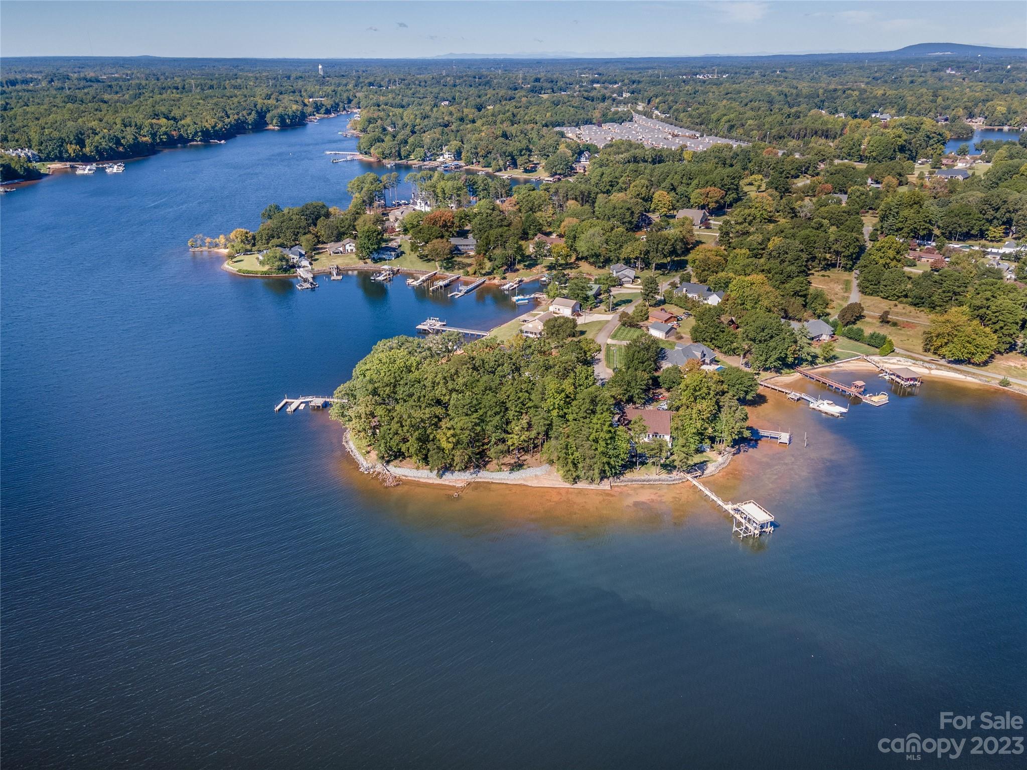 1 Ranger Island Road Denver, NC 28037 - Photo 2 of 4 Gallery Image 2