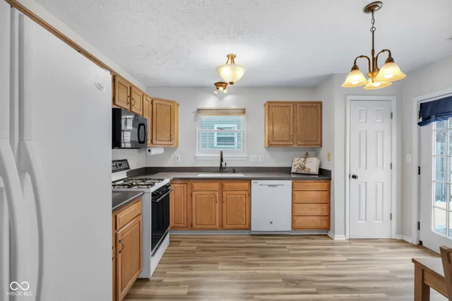 $309,500 | 13022 St Andrews Way, Fishers, IN 46038