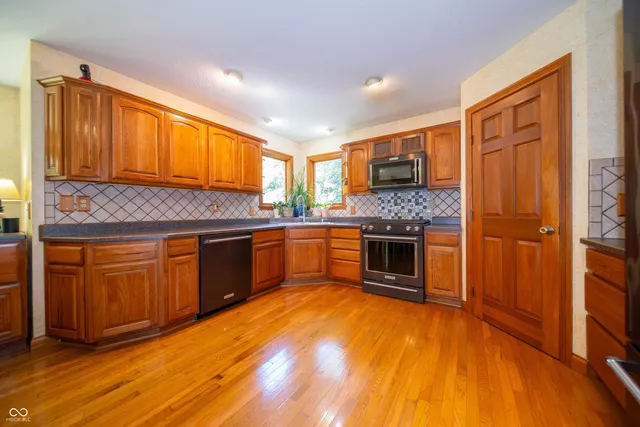 $775,000 | 6519 North 350 West, Lebanon, IN 46052