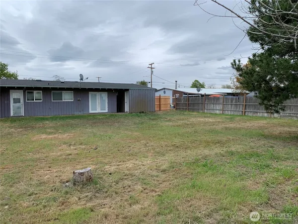 $265,000 | 137 Schilling Drive, Moses Lake, WA 98837