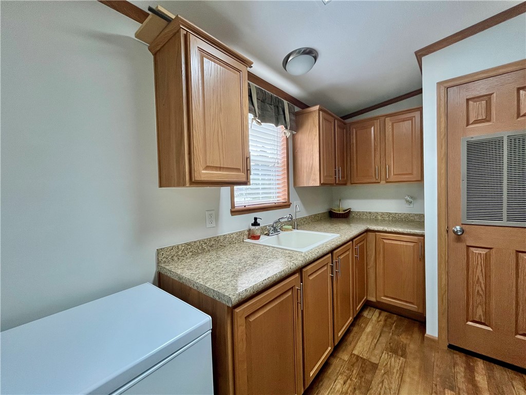 1452 State Route Sterling, NY 13156 - Photo 39 of 42 Laundry room