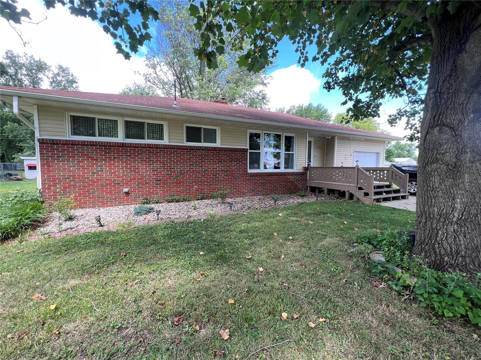 503 South Main Street New Douglas, IL 62074 - Photo 13 of 58