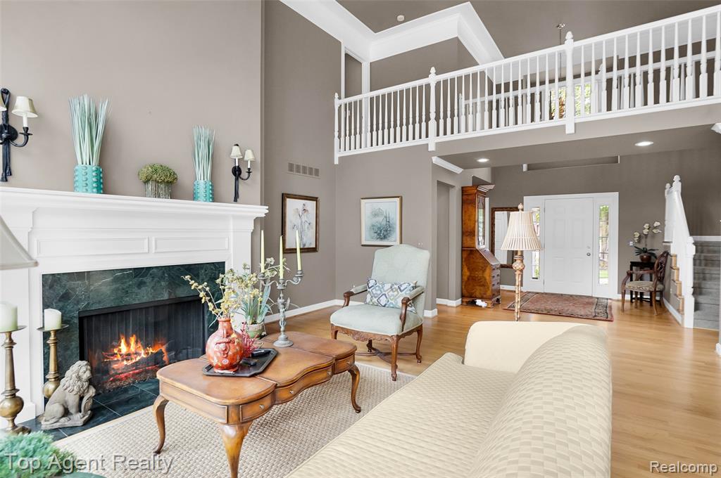 6369 Peach Tree Court Rochester Hills, MI 48306 - Photo 7 of 56 Gallery Image 7