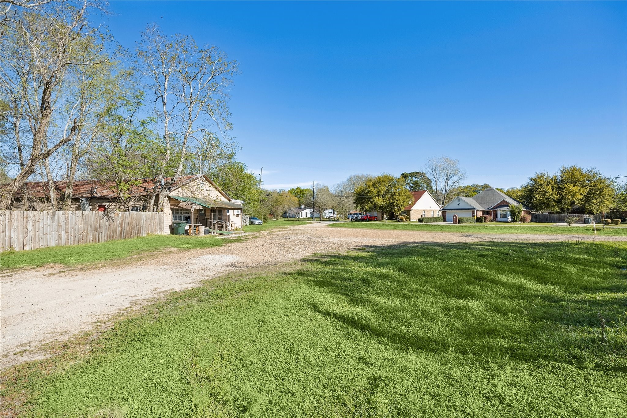 805 Frydek Road Sealy, TX 77474 - Photo 7 of 8 Gravel Driveway