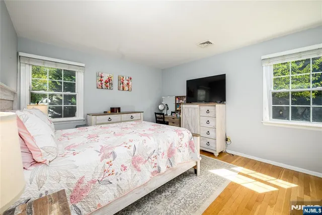 $949,000 | 624 West Drive, Paramus, NJ 07652