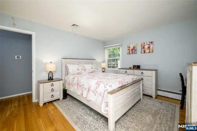 $949,000 | 624 West Drive, Paramus, NJ 07652