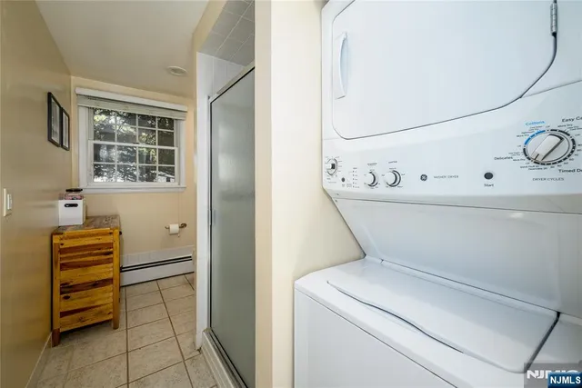 $949,000 | 624 West Drive, Paramus, NJ 07652