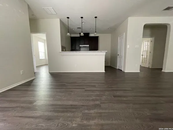 $1,695 | 513 Granite Mist, Universal City, TX 78148