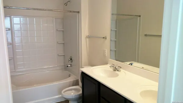 $1,695 | 513 Granite Mist, Universal City, TX 78148
