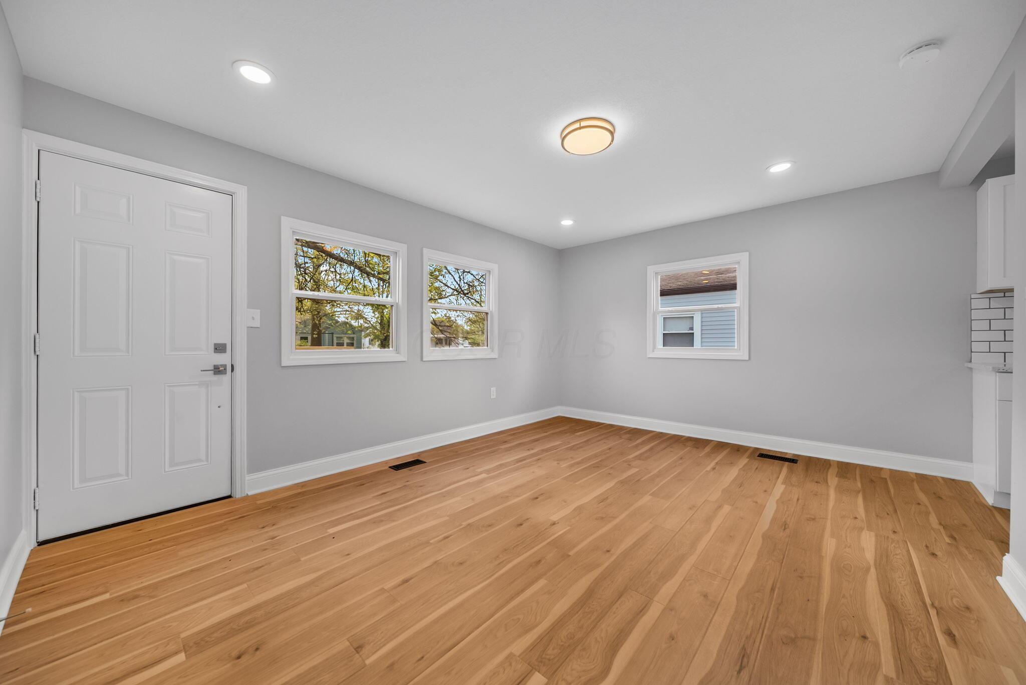 2555 Howey Road Columbus, OH 43211 - Photo 4 of 44 Gallery Image 4