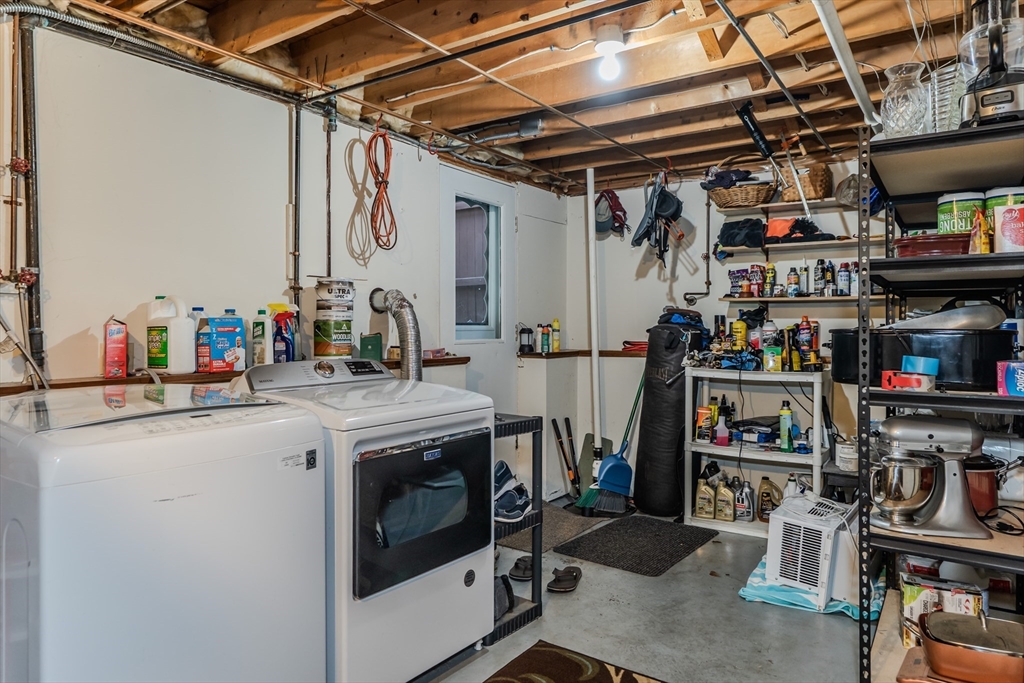 447 Ryan Road Northampton, MA 01062 - Photo 25 of 42 a utility room with dryer and washer