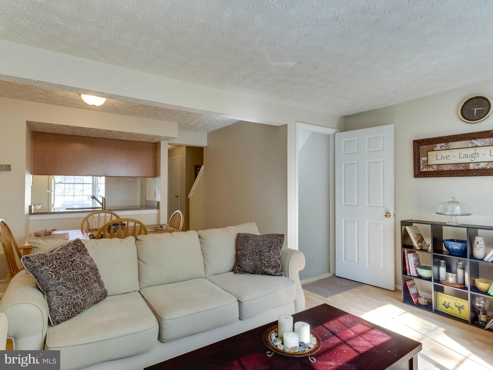 8032 Grandview Court Springfield, VA 22153 - Photo 12 of 28 Living Room