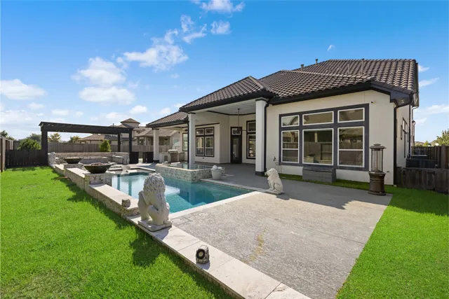 $1,520,000 | 18011 Blue Ridge Shores Drive, Cypress, TX 77433