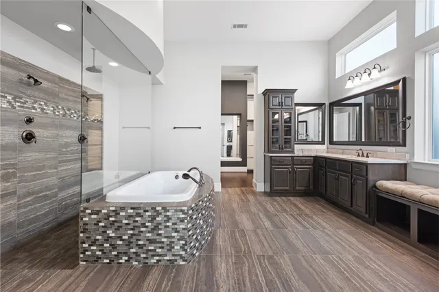 $1,520,000 | 18011 Blue Ridge Shores Drive, Cypress, TX 77433