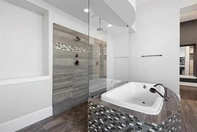 $1,520,000 | 18011 Blue Ridge Shores Drive, Cypress, TX 77433