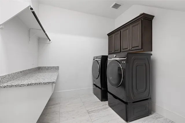 $1,520,000 | 18011 Blue Ridge Shores Drive, Cypress, TX 77433