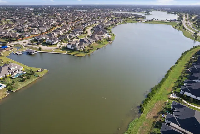 $1,520,000 | 18011 Blue Ridge Shores Drive, Cypress, TX 77433
