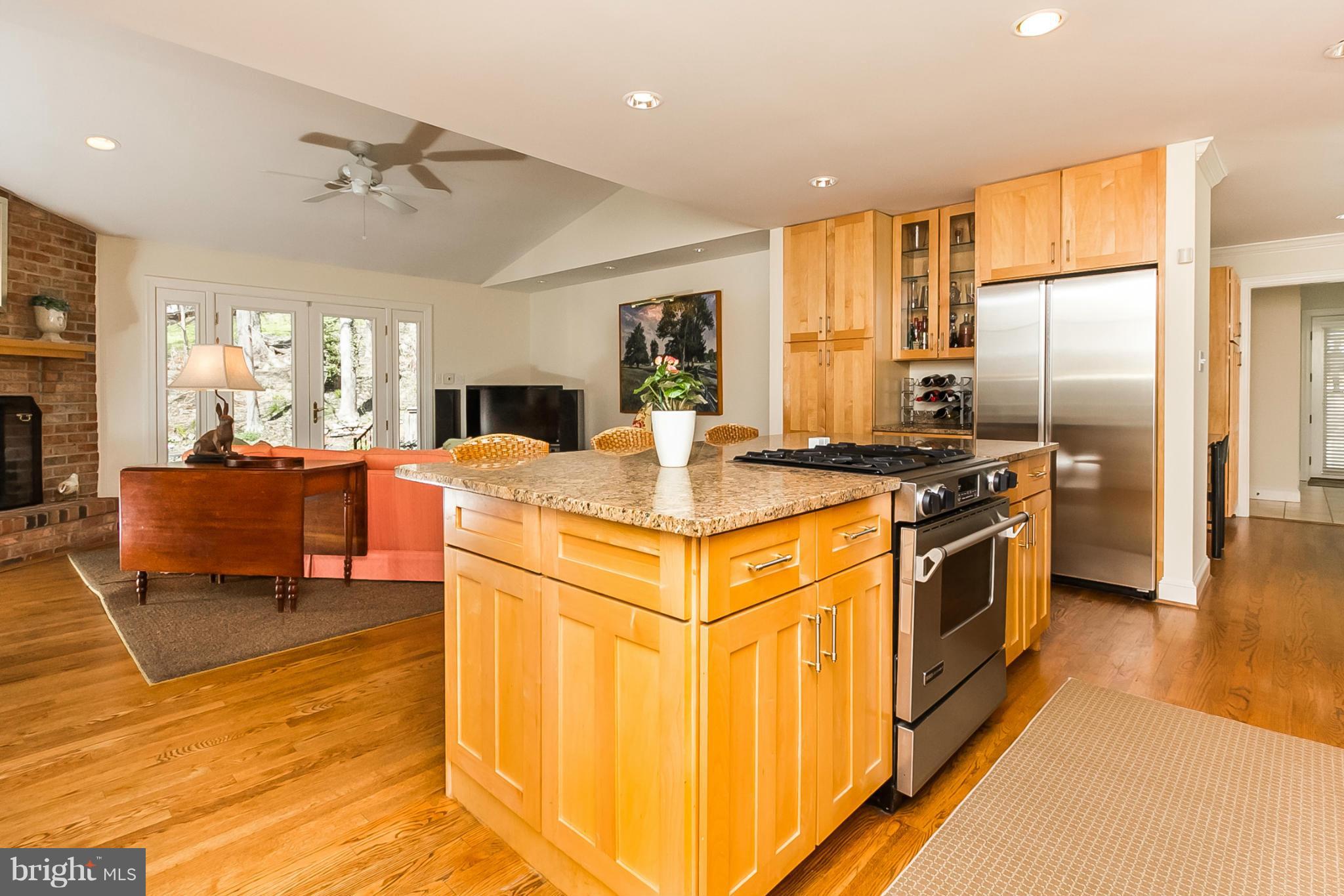 1936 Ruxton Road Baltimore, MD 21204 - Photo 11 of 30 Kitchen