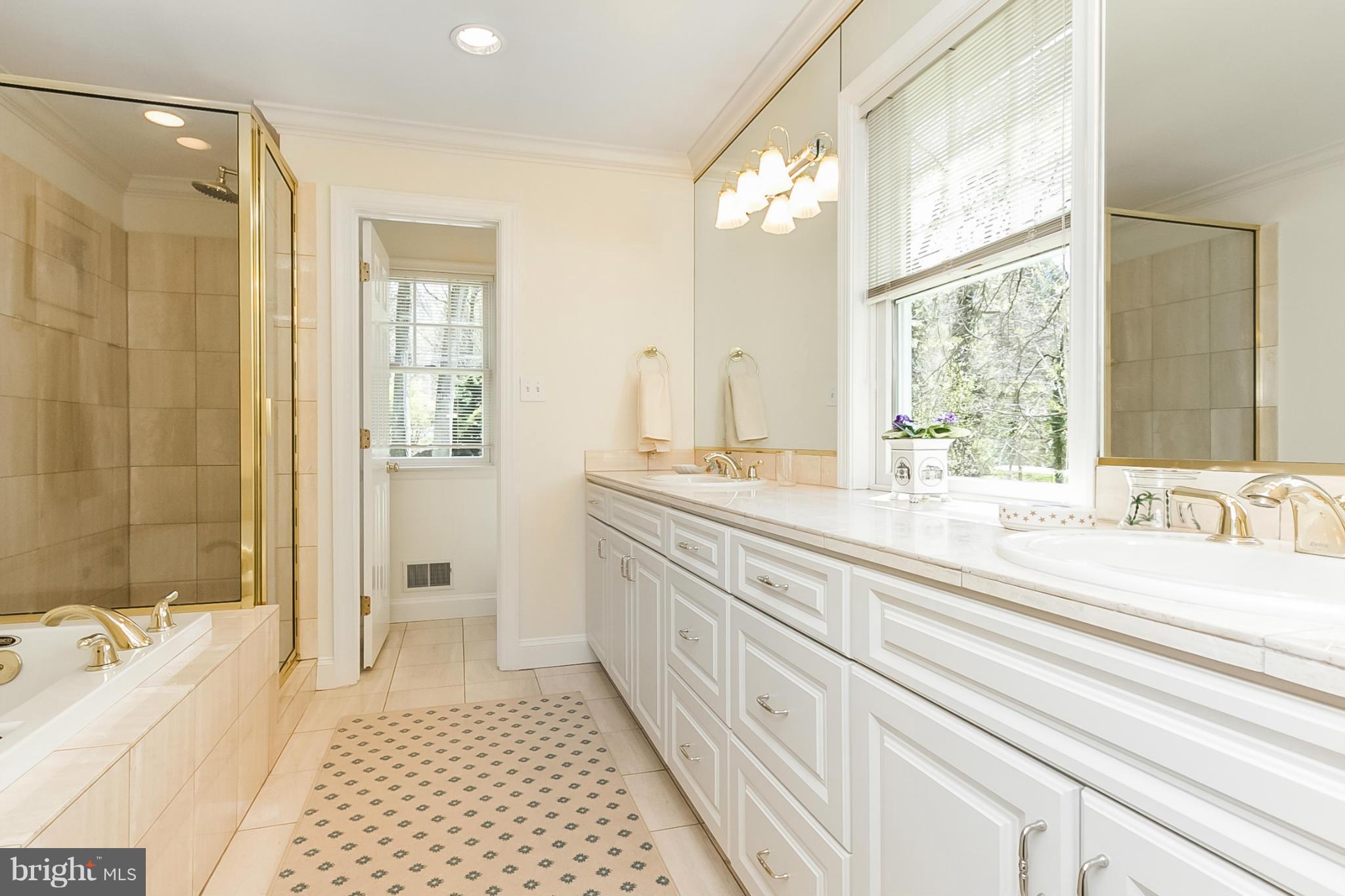 1936 Ruxton Road Baltimore, MD 21204 - Photo 18 of 30 Master Bath