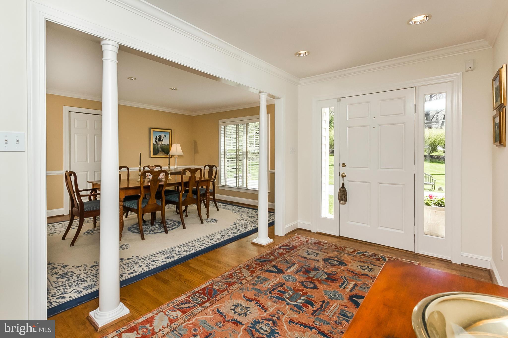 1936 Ruxton Road Baltimore, MD 21204 - Photo 4 of 30 Foyer