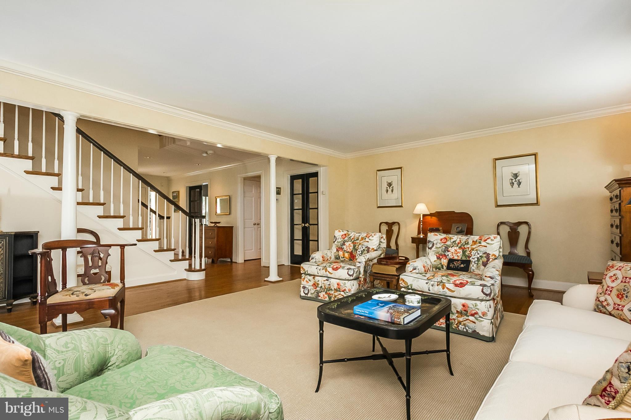 1936 Ruxton Road Baltimore, MD 21204 - Photo 6 of 30 Living Room