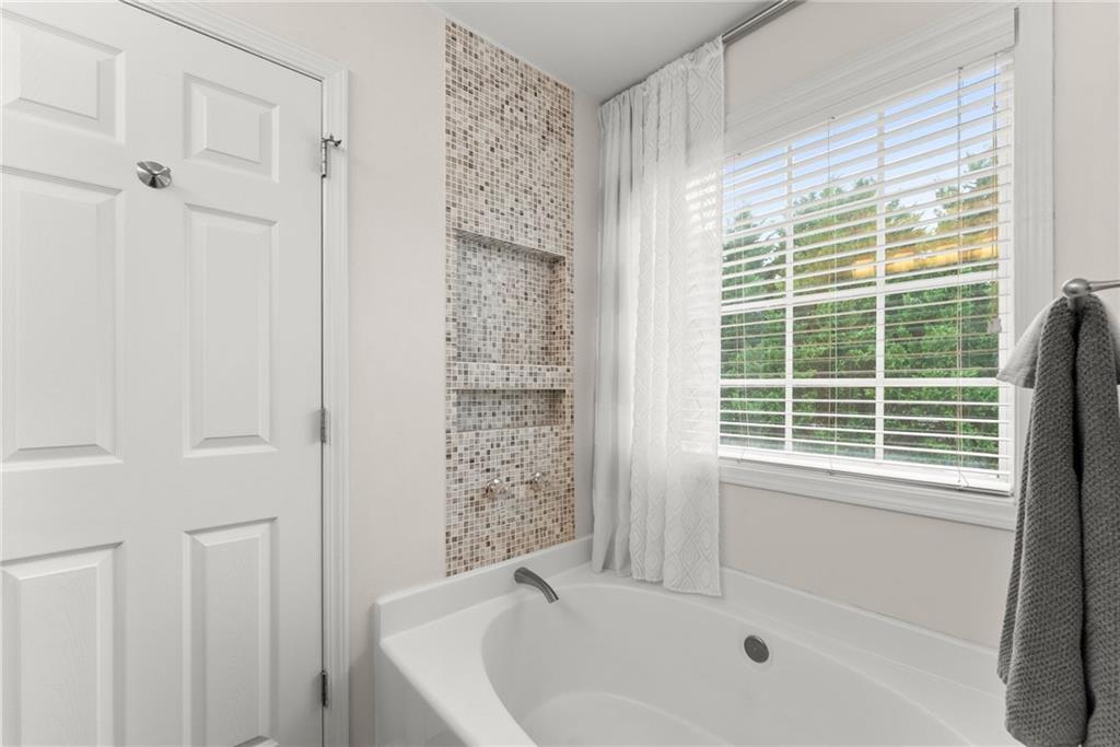 1104 Hummingbird Way Winder, GA 30680 - Photo 24 of 38 Gallery Image 24