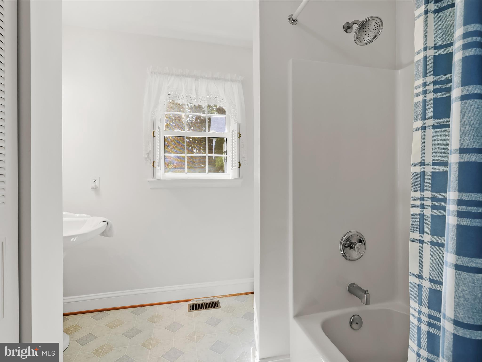 2913 Duncan Road White Hall, MD 21161 - Photo 34 of 85 Main Level Bath