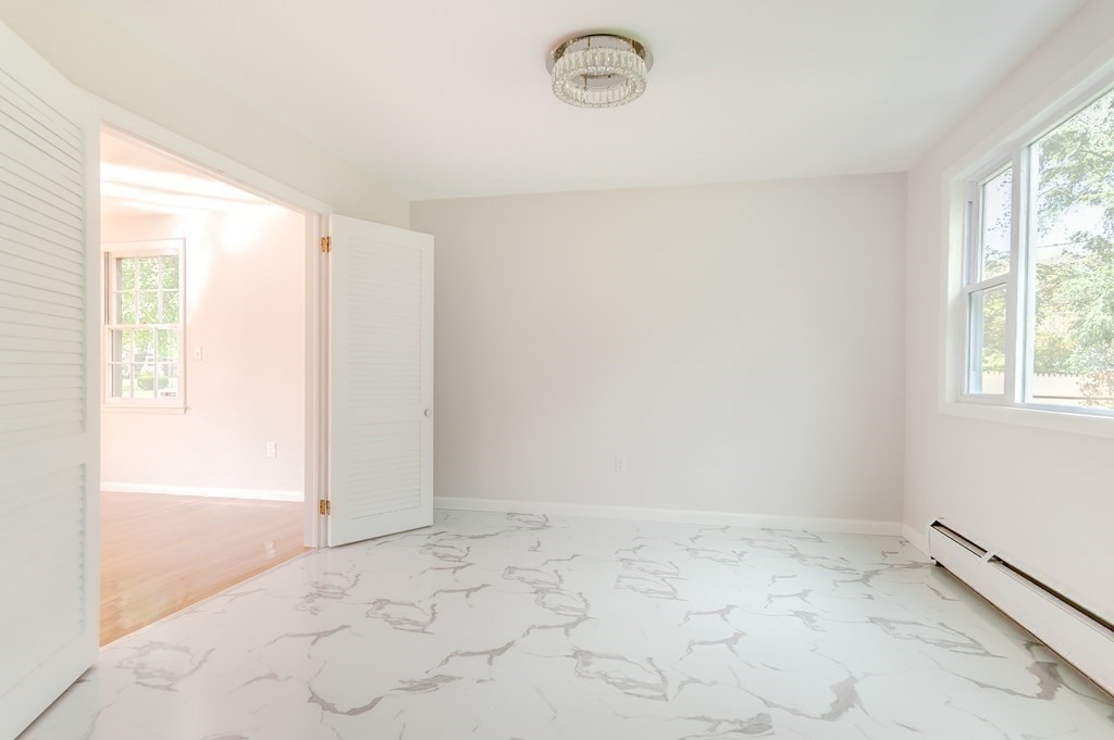 28 Spring Valley Road Worcester, MA 01609 - Photo 14 of 37 Gallery Image 14