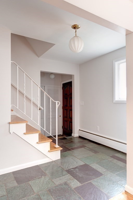 28 Spring Valley Road Worcester, MA 01609 - Photo 26 of 37 Gallery Image 26