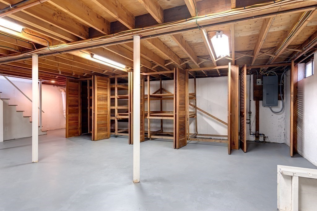 28 Spring Valley Road Worcester, MA 01609 - Photo 31 of 37 Gallery Image 31