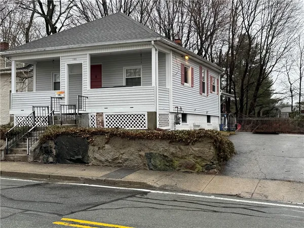 $335,500 | 165 Borden Avenue, Johnston, RI 02919