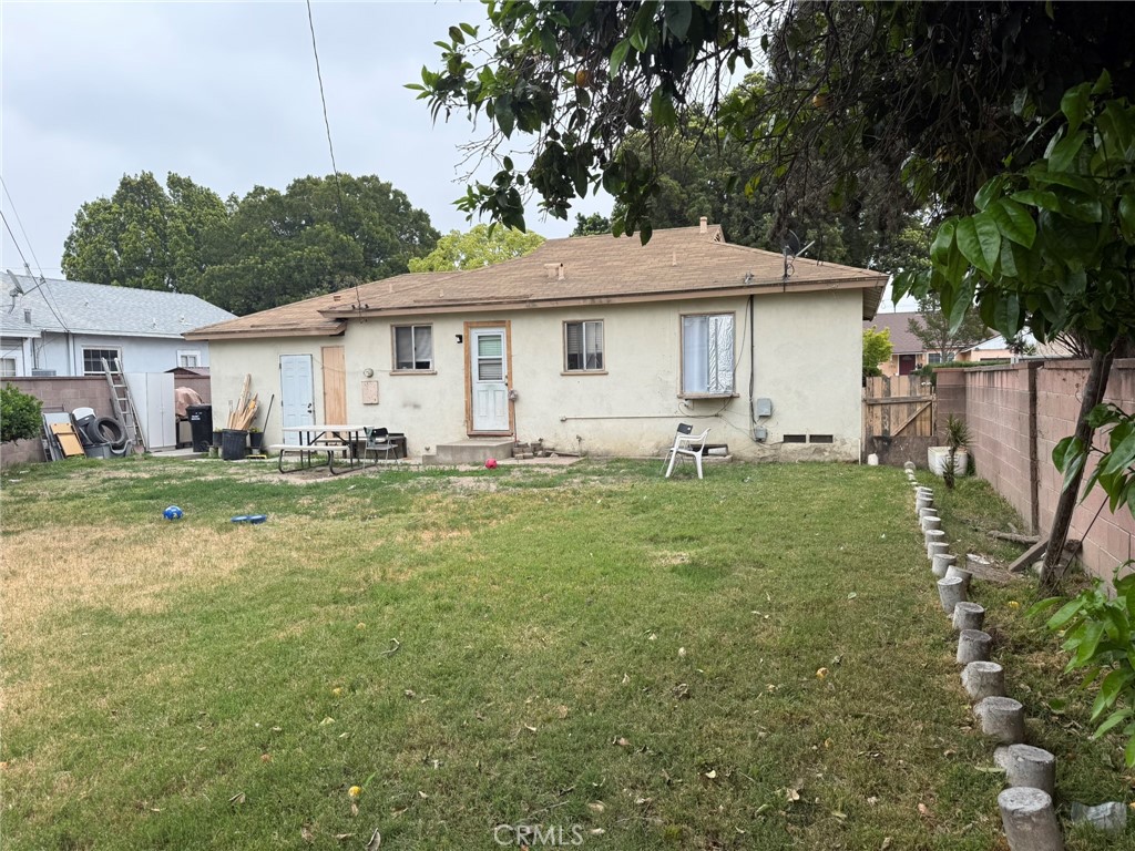 11709 Samoline Avenue Downey, CA 90241 - Photo 12 of 17