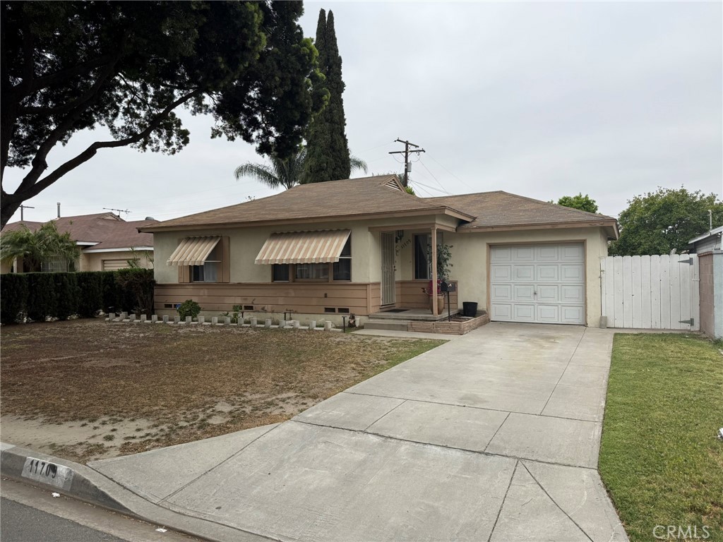 11709 Samoline Avenue Downey, CA 90241 - Photo 3 of 17