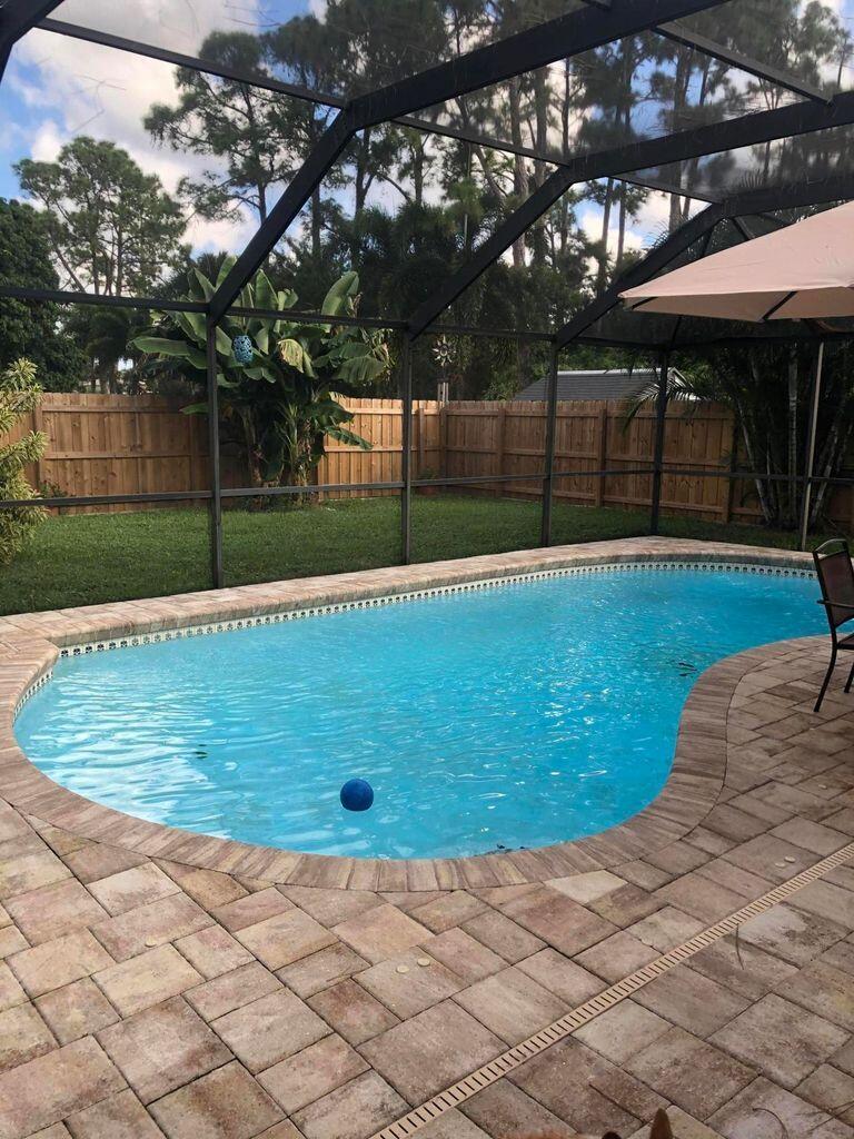 7591 Lantana Road Lake Worth, FL 33467 - Photo 28 of 36 32