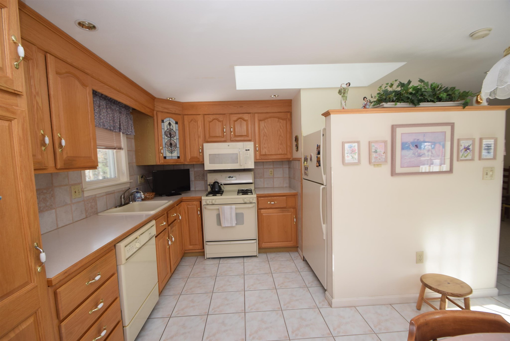 9 Tokanel Road Windham, NH 03087 - Photo 33 of 40