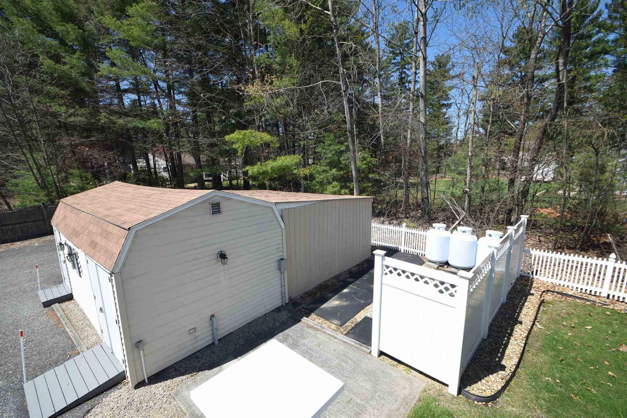 9 Tokanel Road Windham, NH 03087 - Photo 36 of 40