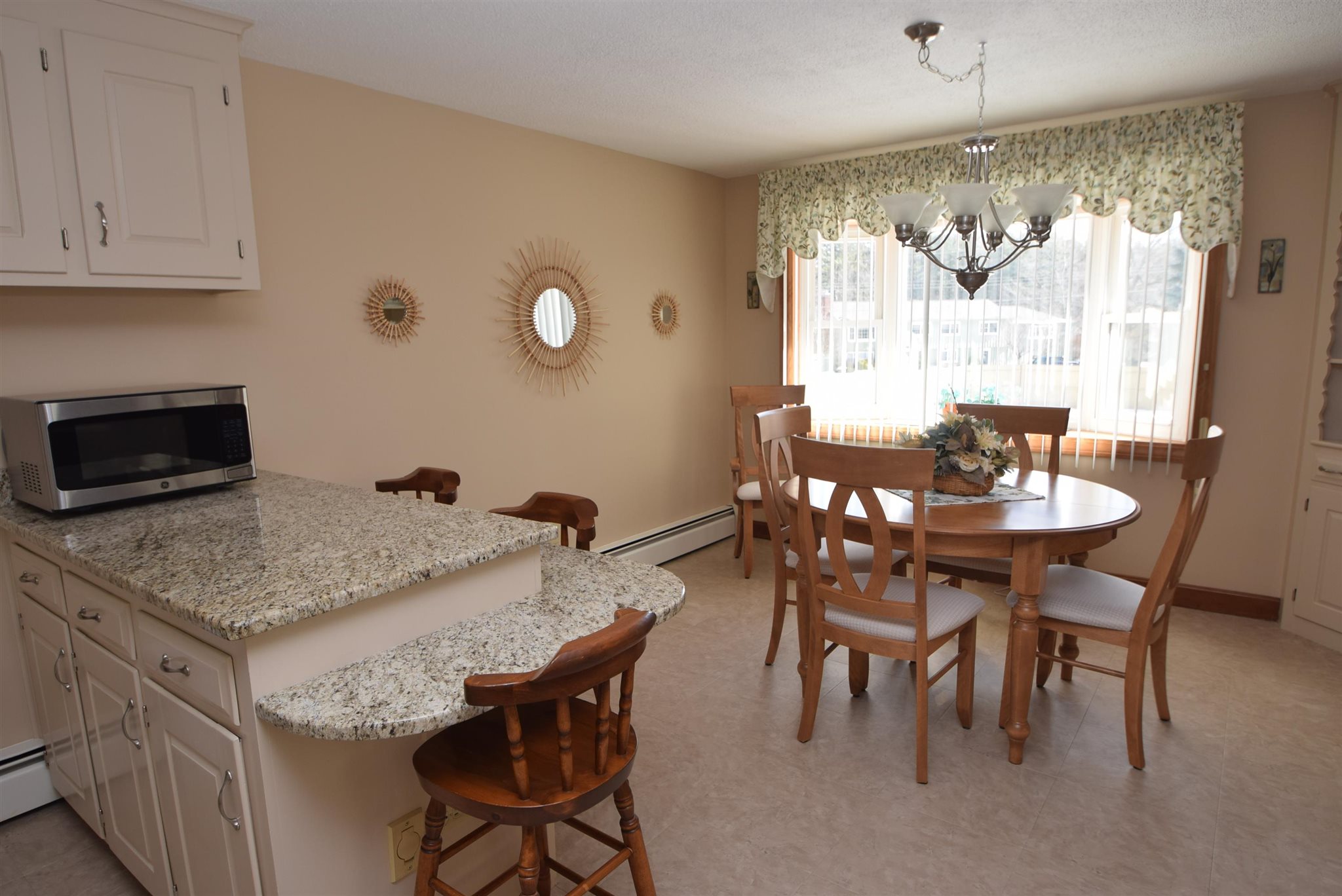 9 Tokanel Road Windham, NH 03087 - Photo 10 of 40