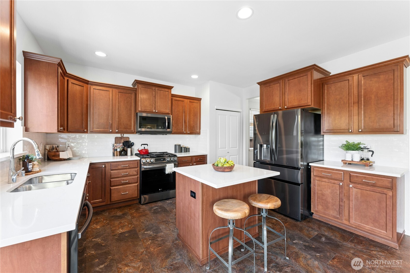 626 195th Street Southeast Bothell, WA 98012 - Photo 10 of 40 Gallery Image 10