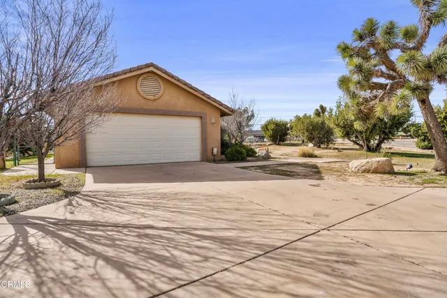 $489,000 | 17355 La Junta Street, Hesperia, CA 92345