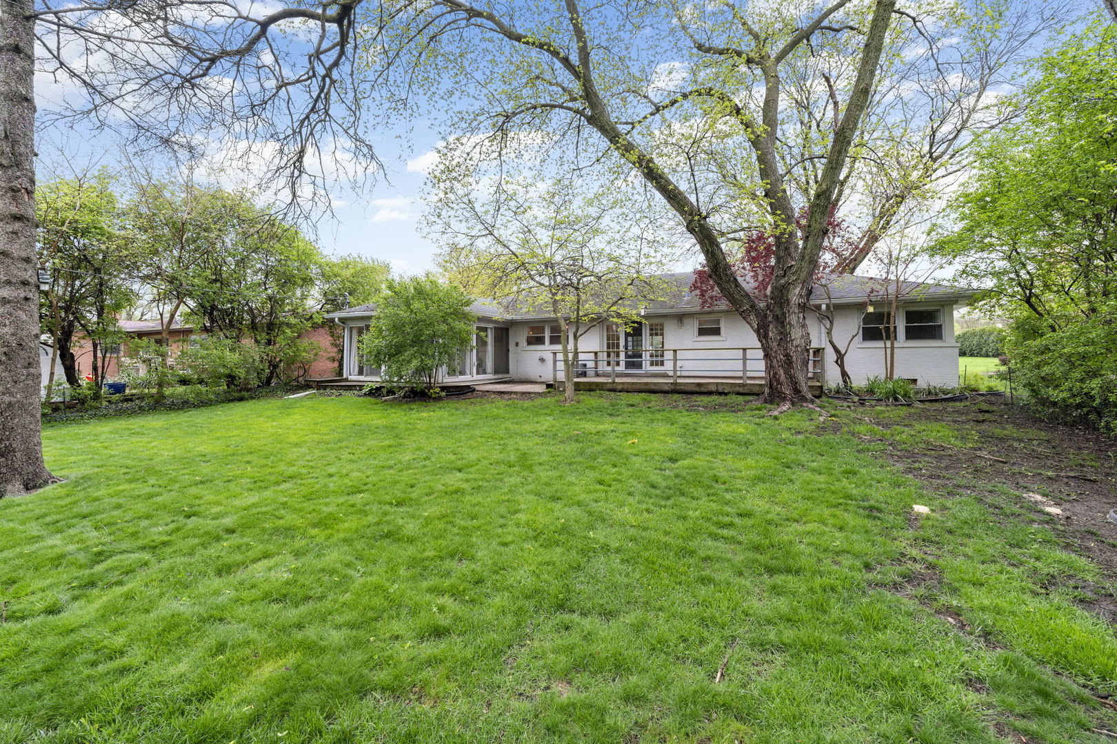 824 Braemar Road Flossmoor, IL 60422 - Photo 12 of 29 a view of house with a yard